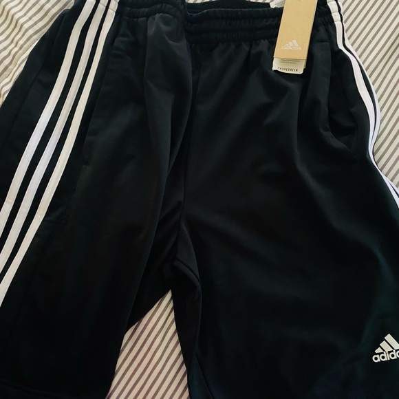 COPY - Adidas v Classic Basketball Shorts - Picture 1 of 6